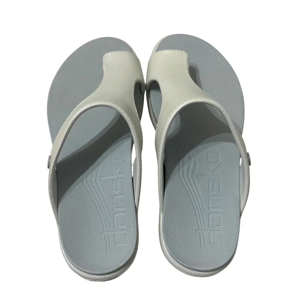 Dansko Krystal Sandals 9 Off White Excellent Molded Toe Loop Slide